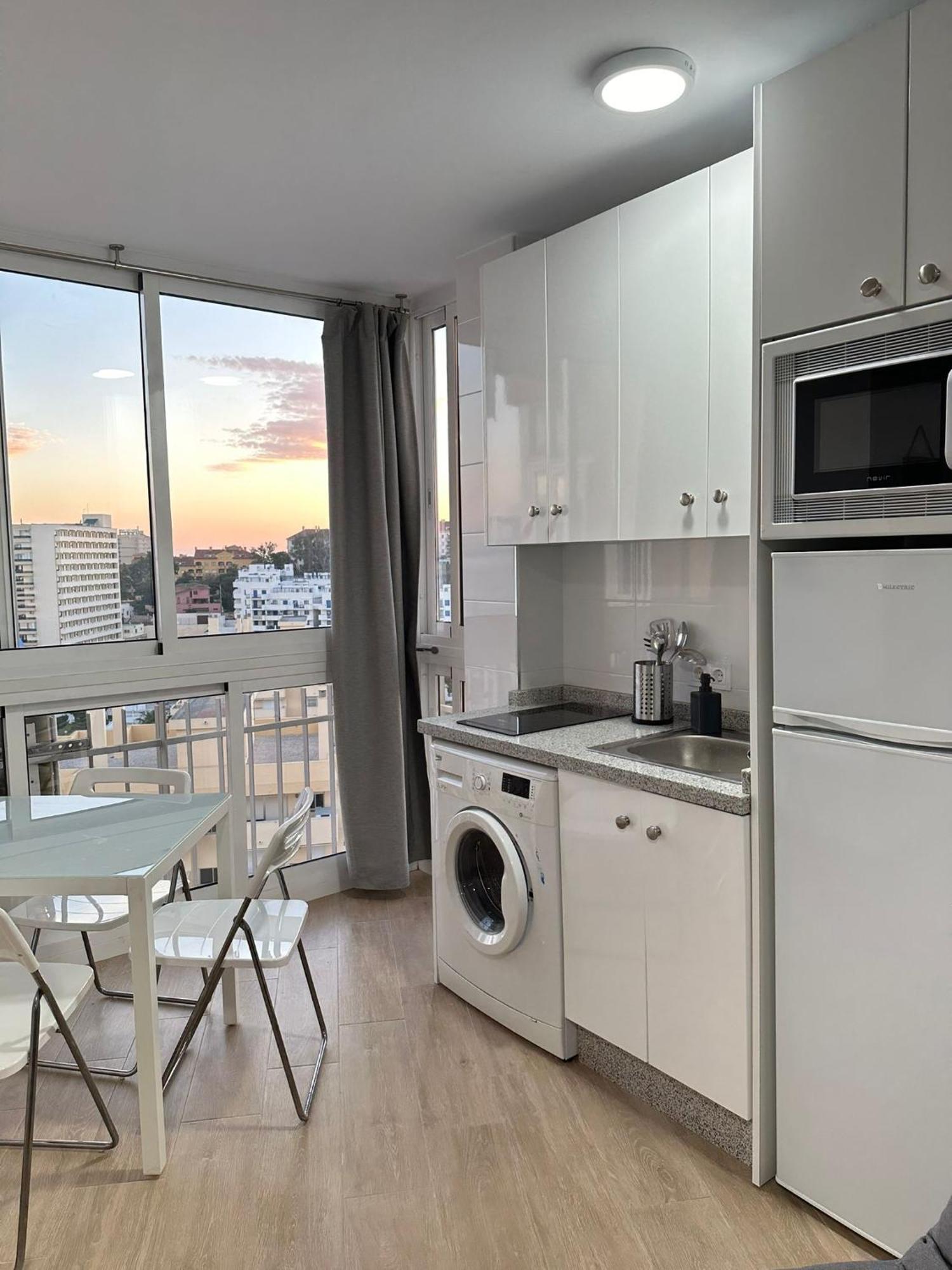 Estudio Ayni Benalmadena Bagian luar foto